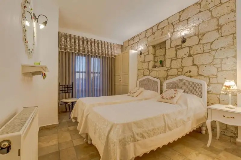 VILLA FORA HOTEL