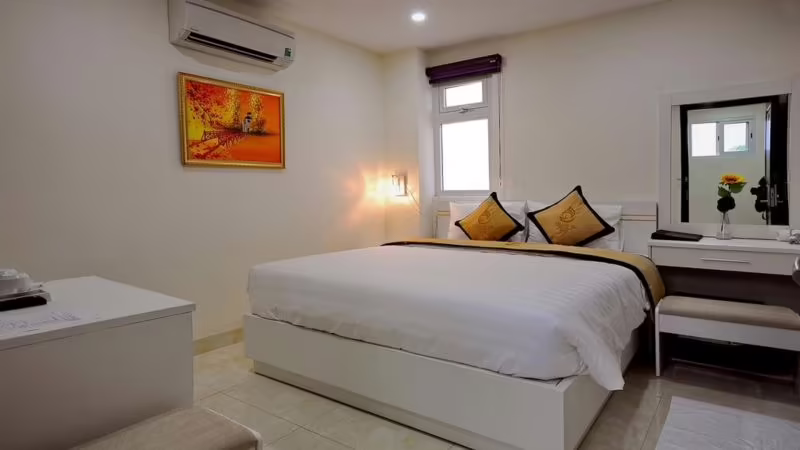 YELLOW SEA HOTEL