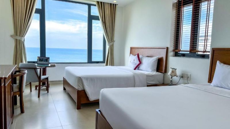 family sea view