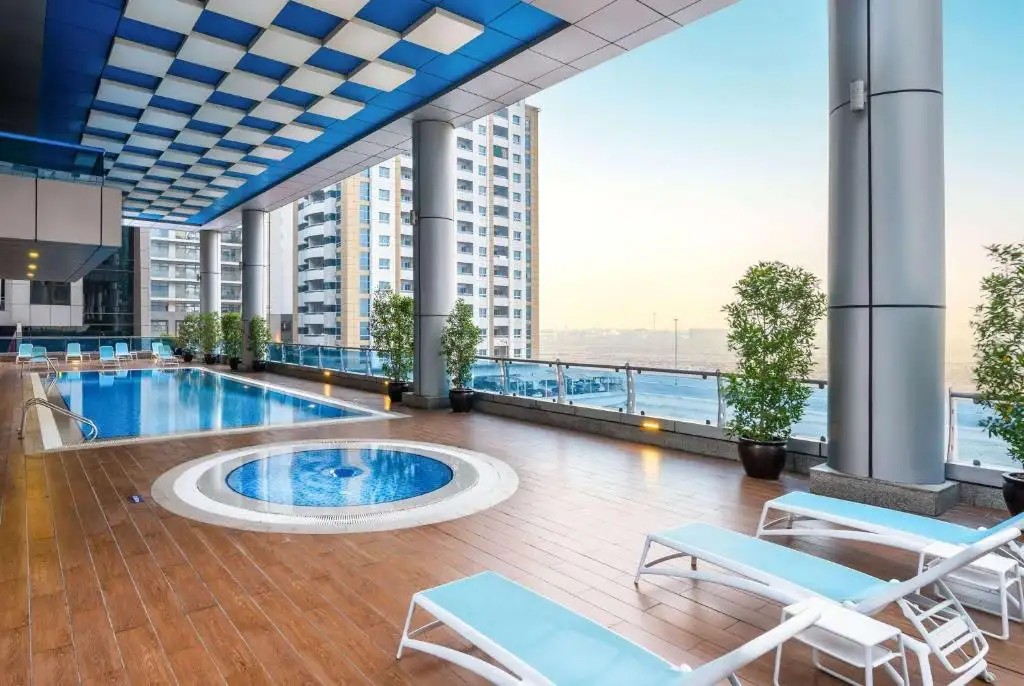 RAMADA BY WYNDHAM BARSHA HEIGHTS (EX. AURIS INN AL MUHANNA HOTEL)