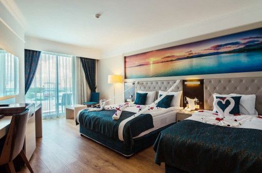 standard side sea view