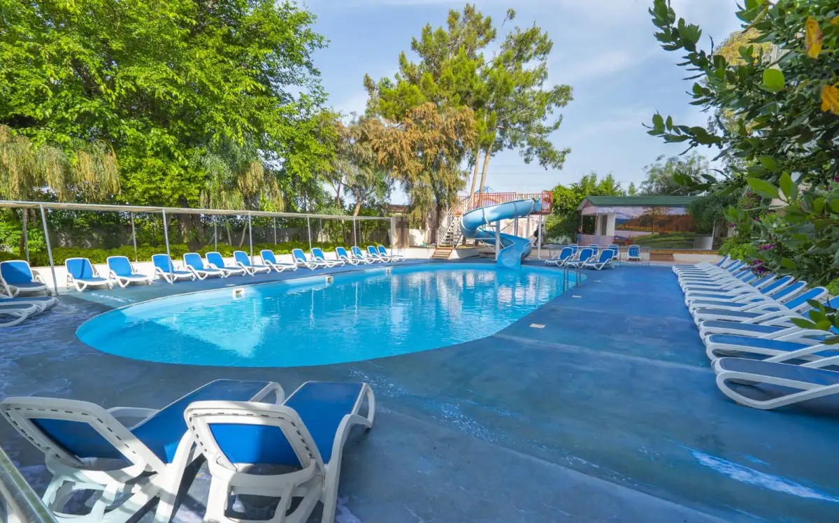 APERION BEACH (EX. SEA PARADISE)