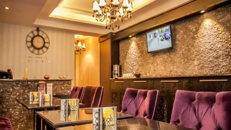LUCE DI PERA HOTEL