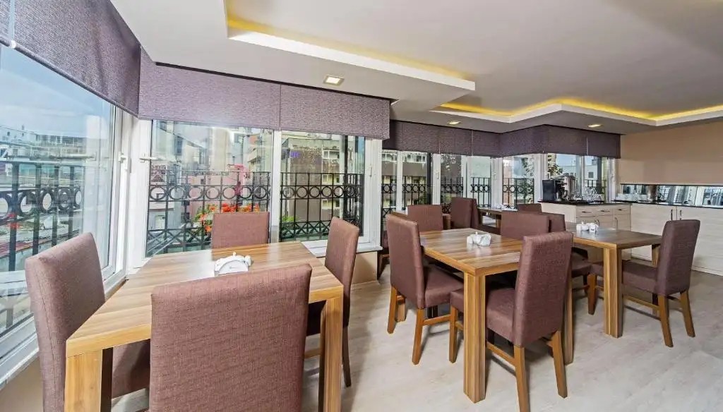PERA ARYA HOTEL