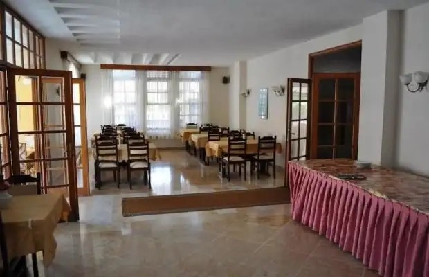 HOTEL 47