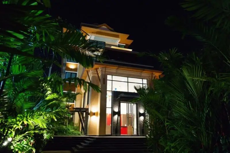 VISA HOTEL HUA HIN