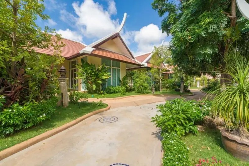 PATTRA VILL RESORT