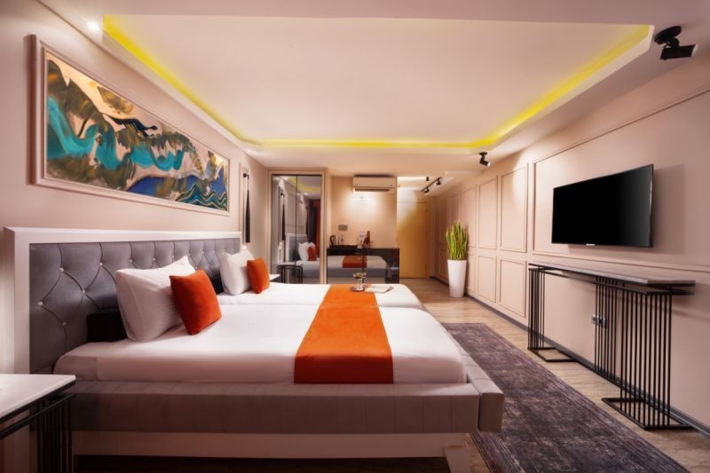 atrium suite