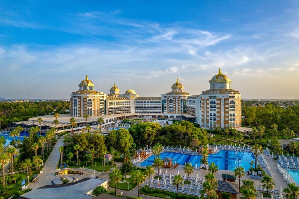DELPHIN BE GRAND (EX. BOTANIK, RIXOS LARES)