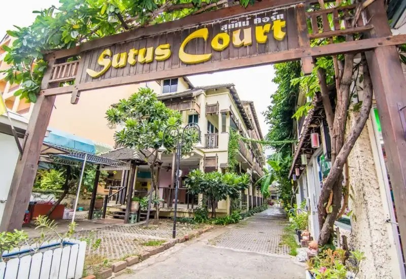 SUTUS COURT 1