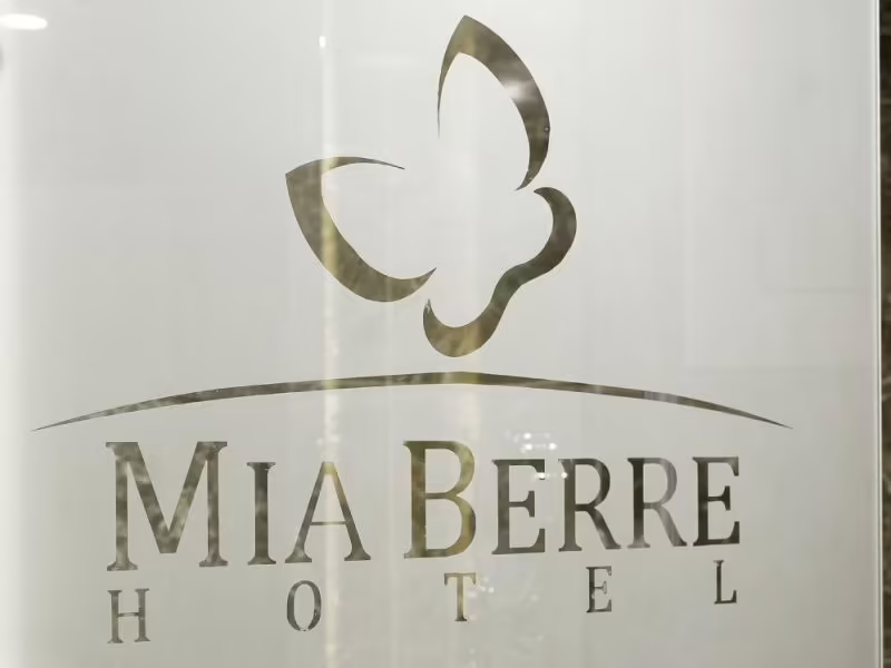 MIA BERRE HOTELS