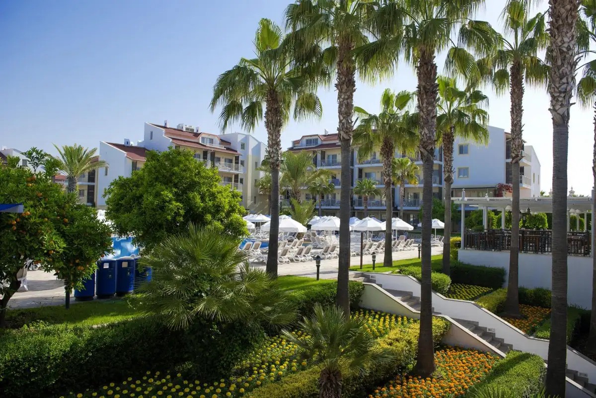 BARUT B SUITES (EX. FAMILY LIFE SIDE, SUNWING)