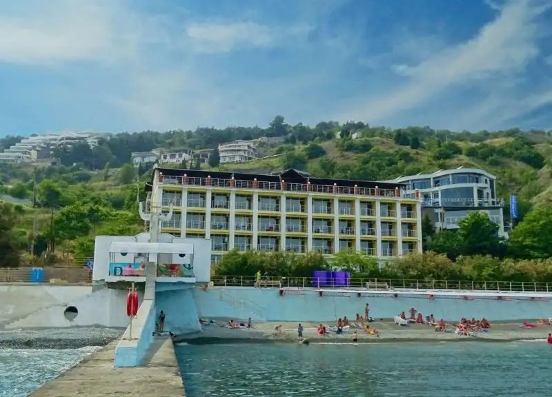 ЛЕГЕНДА АЛУШТЫ