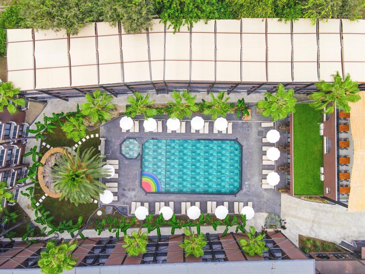 GOLDEN SUN HOTEL