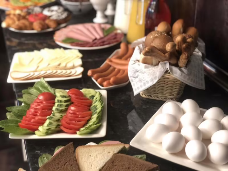 MASHTOTS HOTEL
