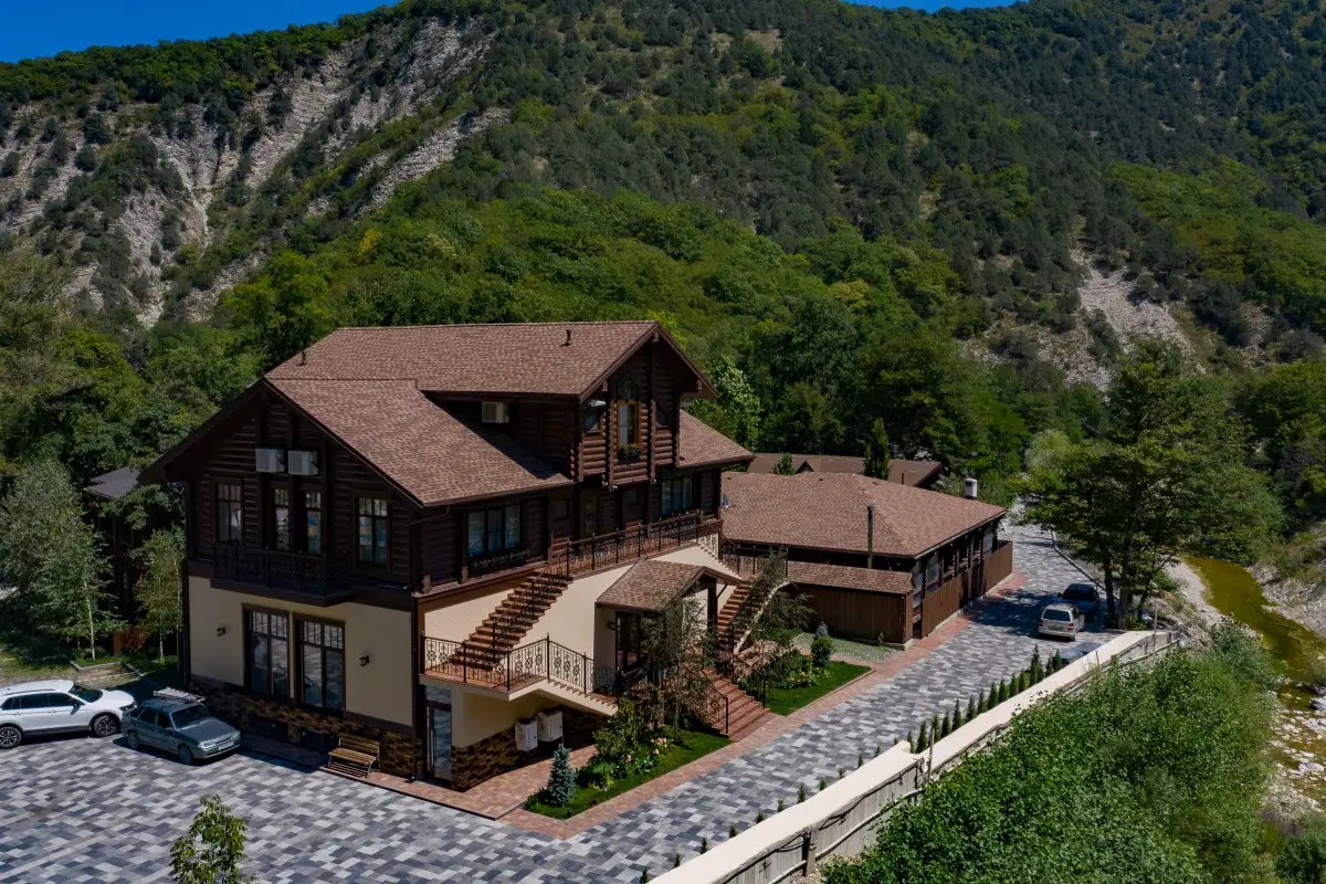 ЛЕСНАЯ ЗАИМКА