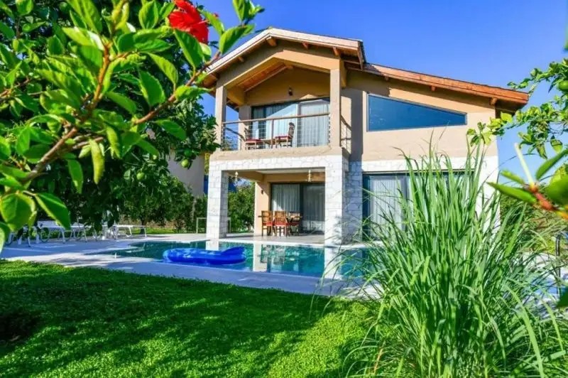 OUTSTANDING VILLA WITH PRIVATE POOL AND JACUZZI IN FETHIYE