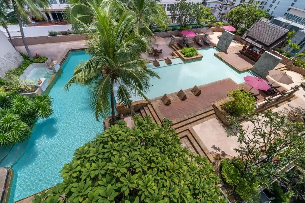 CENTURY PARK HOTEL