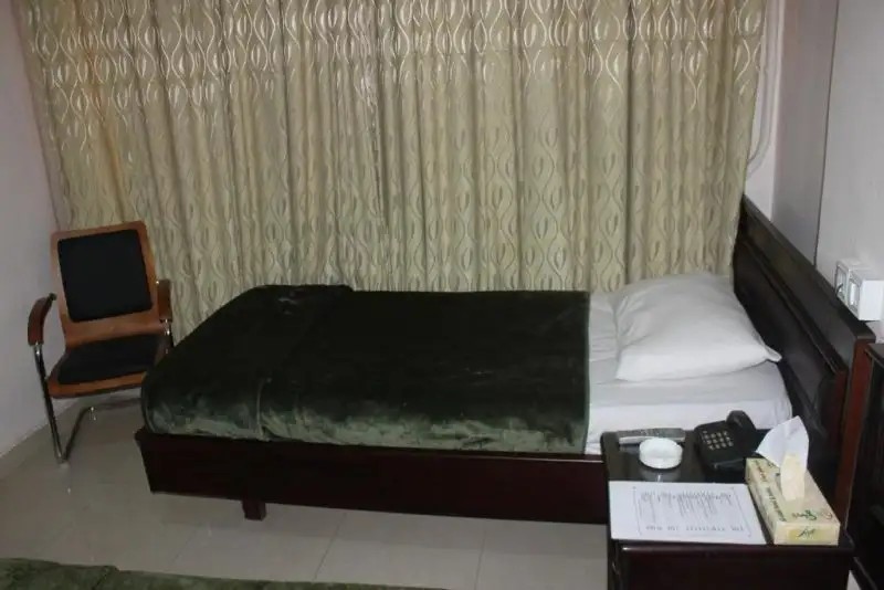 AL SALEH HOTEL