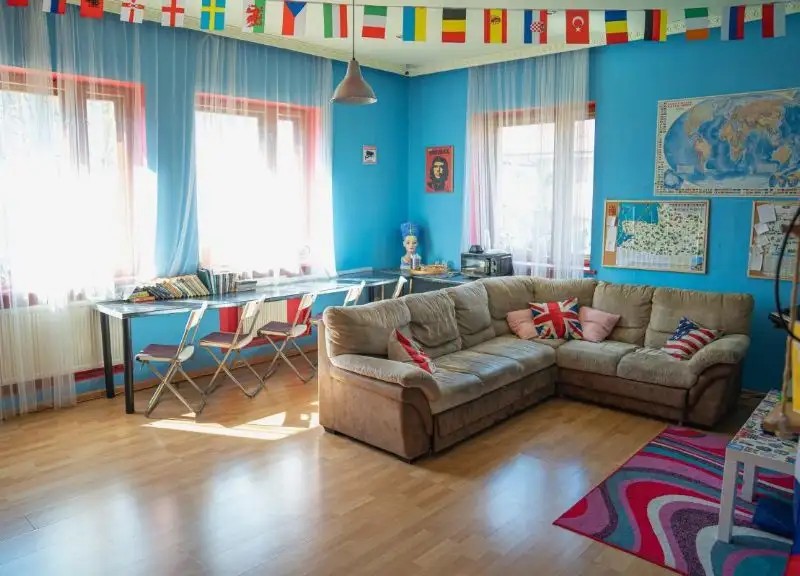 HOSTEL UNITED COLORS