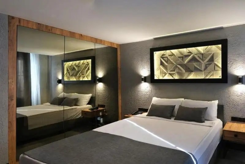 MIELO LARA HOTEL