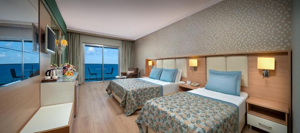 ROYAL GARDEN BEACH HOTEL (EX. ROYAL GARDEN SELECT & SUITE)