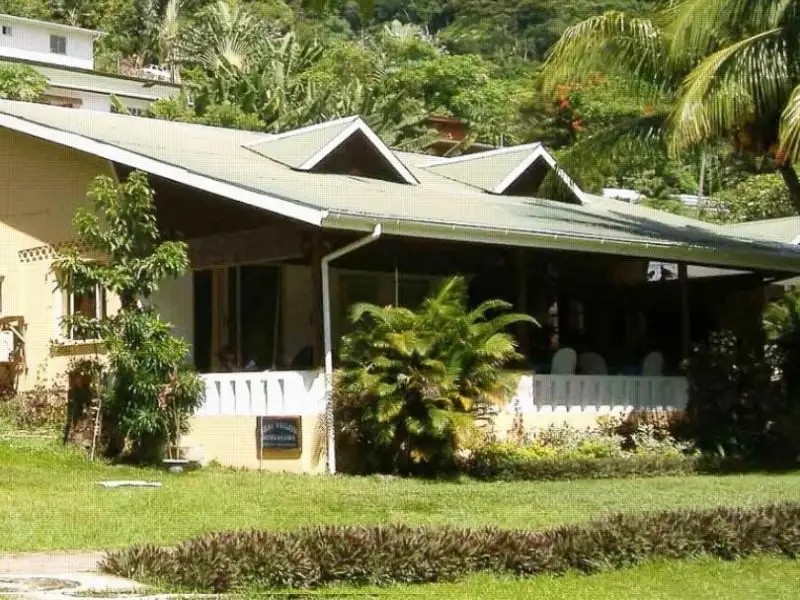 BEAU VALLON BUNGALOWS