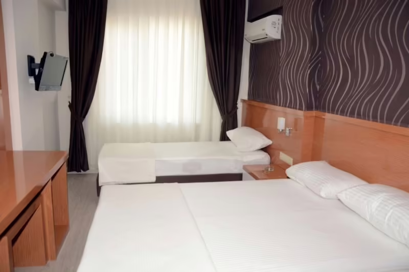 NIL SUIT OTEL