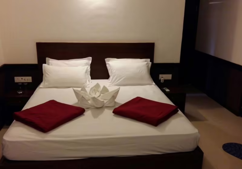 GULMOHAR RESOR