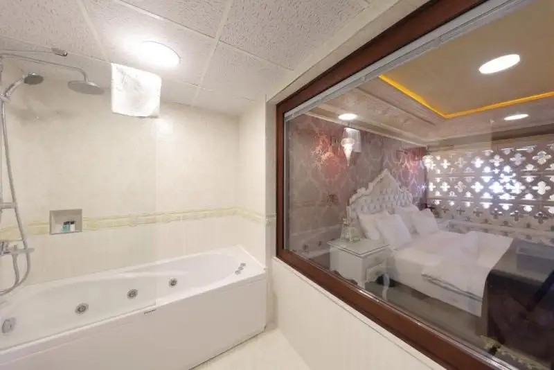 DELUXE GOLDEN HORN SULTANAHMET HOTEL