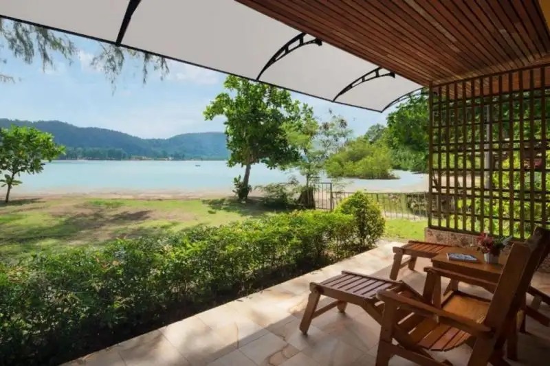 KAW KWANG BEACH RESORT