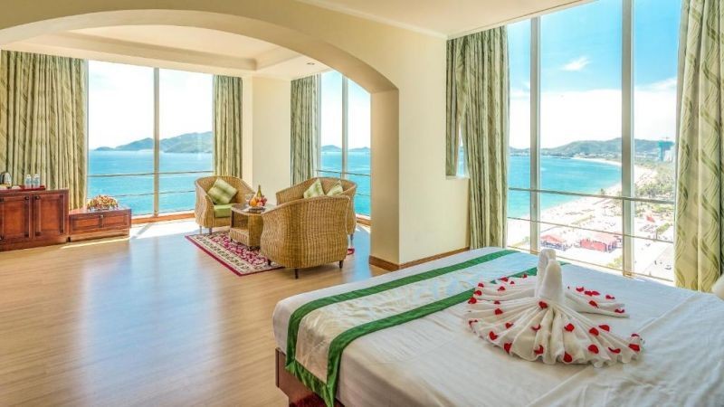 suite ocean view with balcony