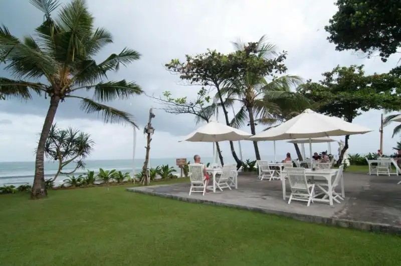 LEGONG KERATON BEACH
