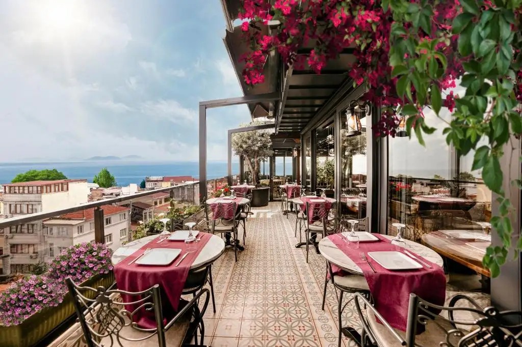 SKALION HOTEL