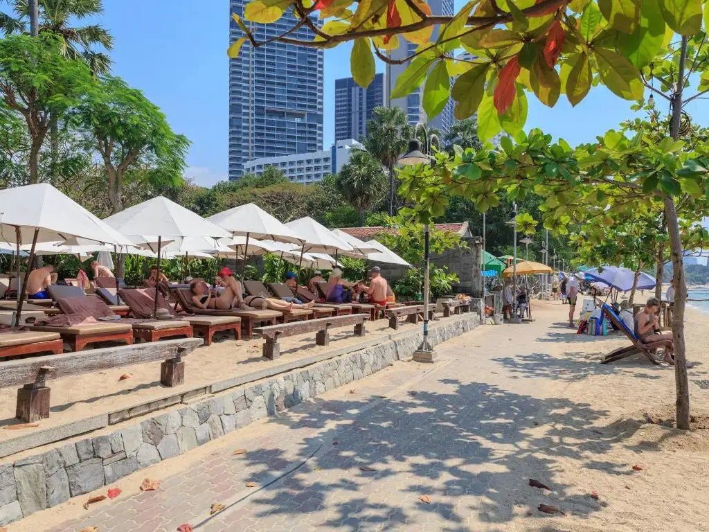 LONG BEACH GARDEN HOTEL AND PAVILION