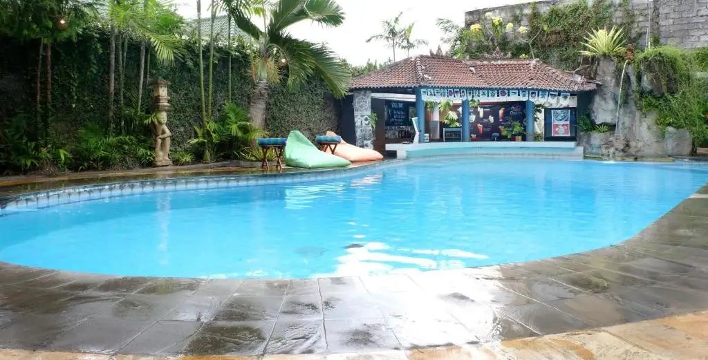 SEMINYAK PARADISO HOTEL
