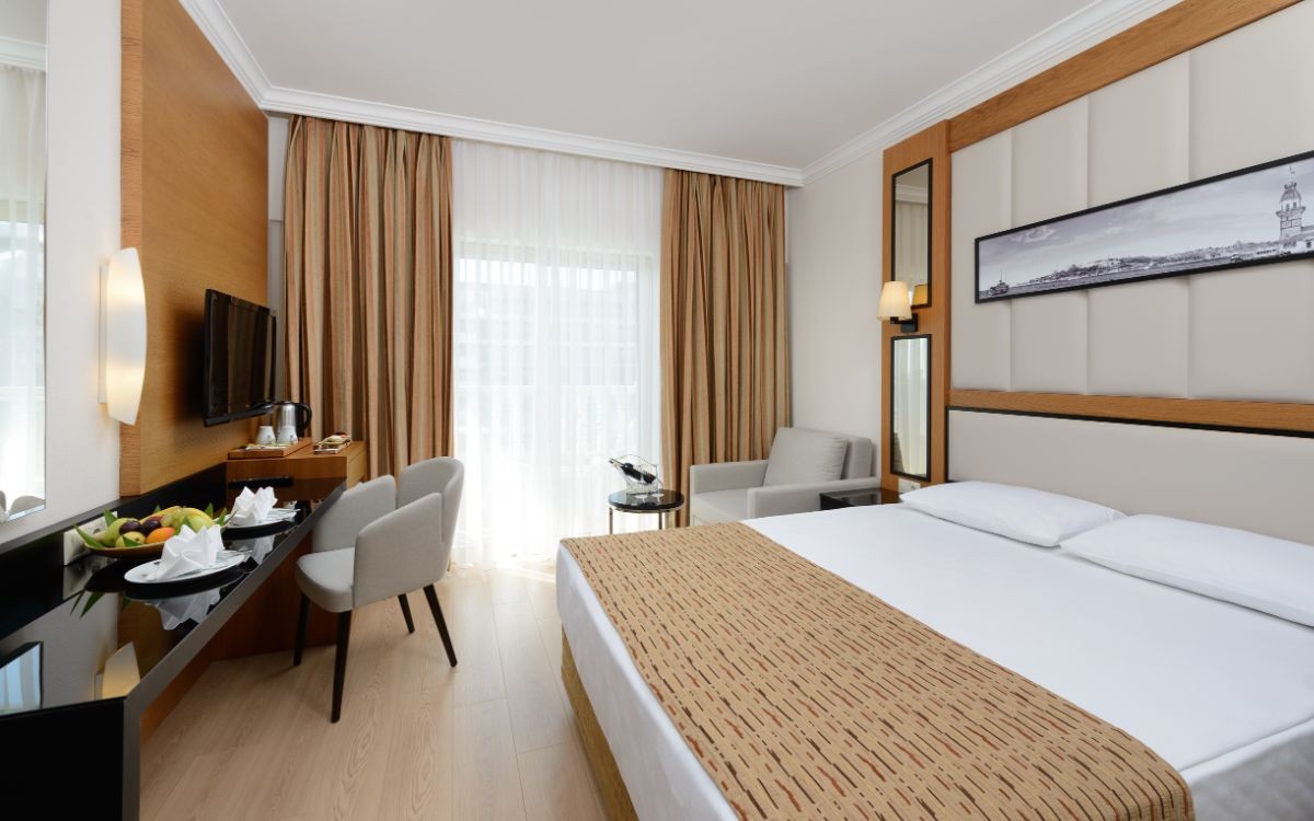AYDINBEY FAMOUS RESORT