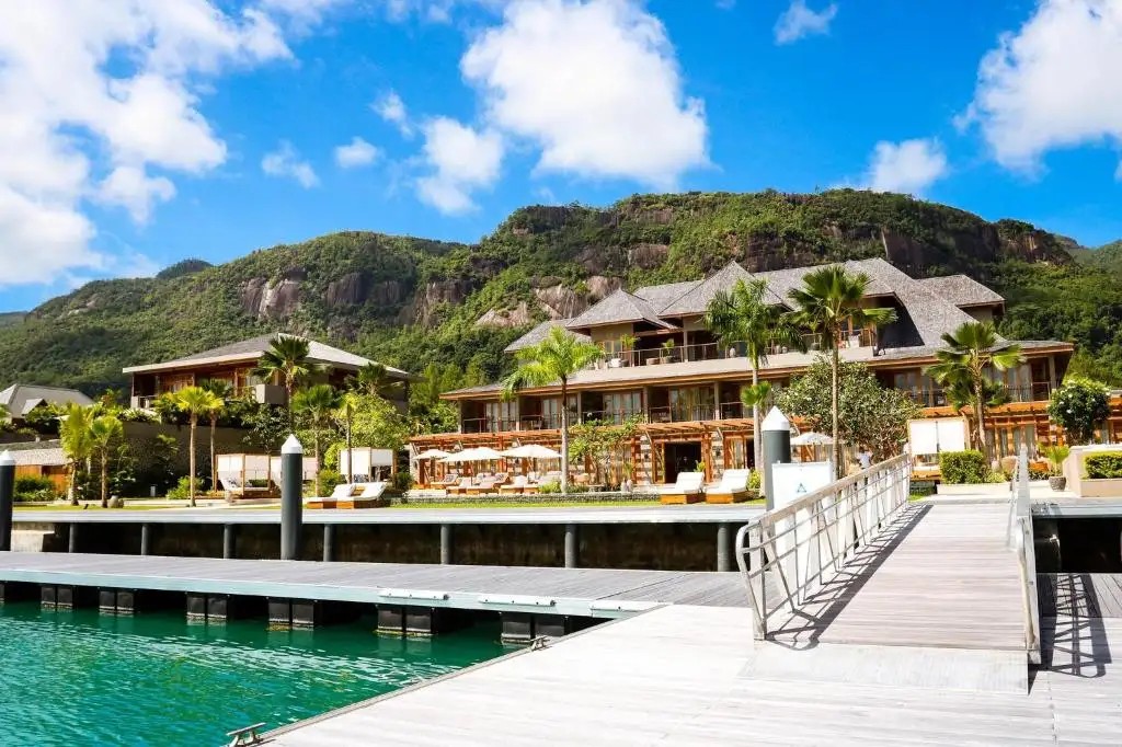 L ESCALE RESORT MARINA & SPA