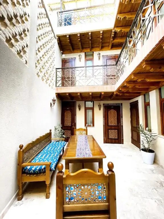 BOBOSH HOTEL