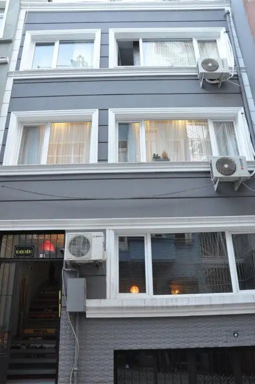 RODIN SUITES