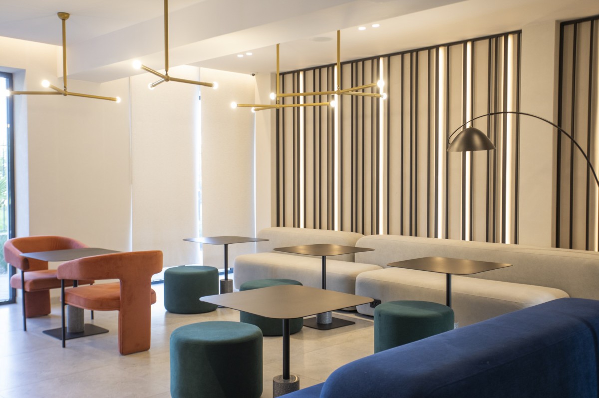 COSMOS ADLER HOTEL (КОСМОС АДЛЕР ОТЕЛЬ)