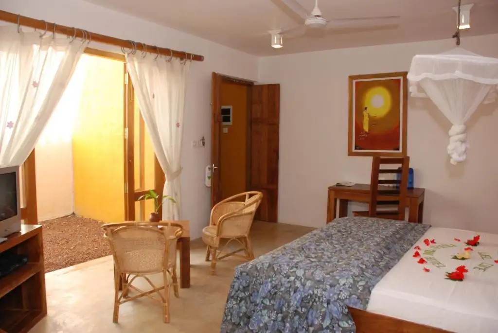 AHYORA BEACH RESORT (EX. MUTHUMUNI AYURWEDA BEACH RESORT)