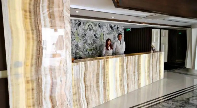 B BUSINESS HOTEL & SPA