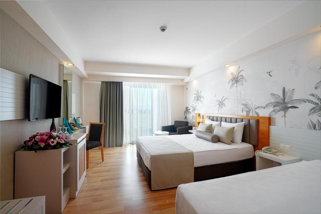 SIDE ALUNA (EX. DIAMOND BEACH HOTEL)