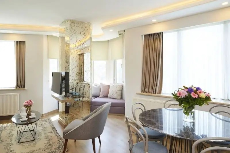 ALL SEASONS SUITES