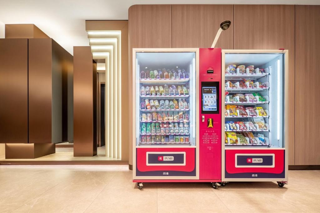 HOLIDAY INN EXPRESS PUTUO
