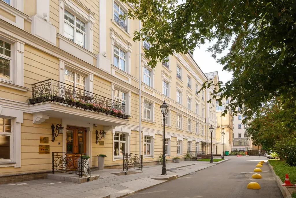 GARDEN STREET