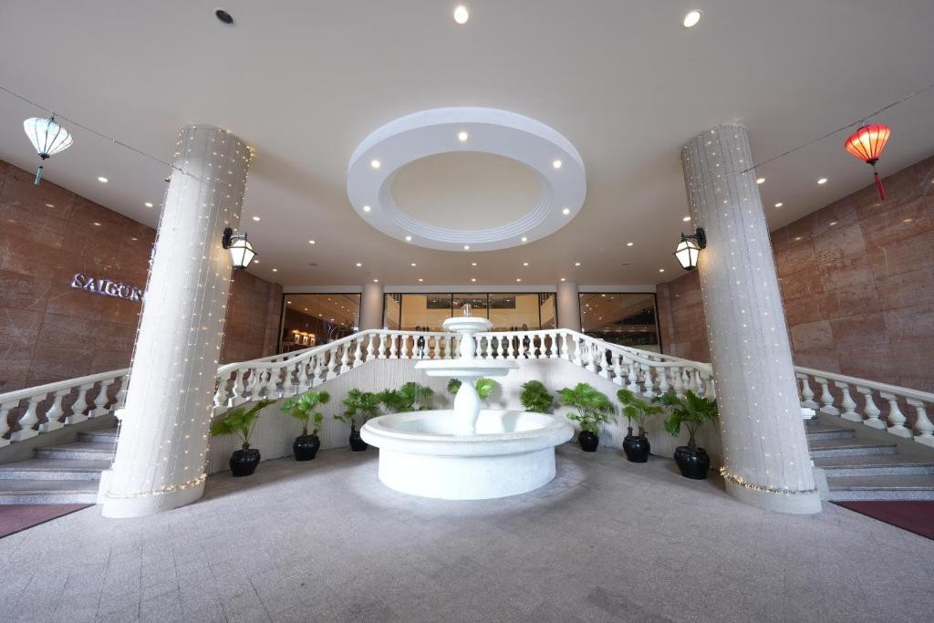 SAIGON PRINCE HOTEL (EX. DUXTON SAIGON)
