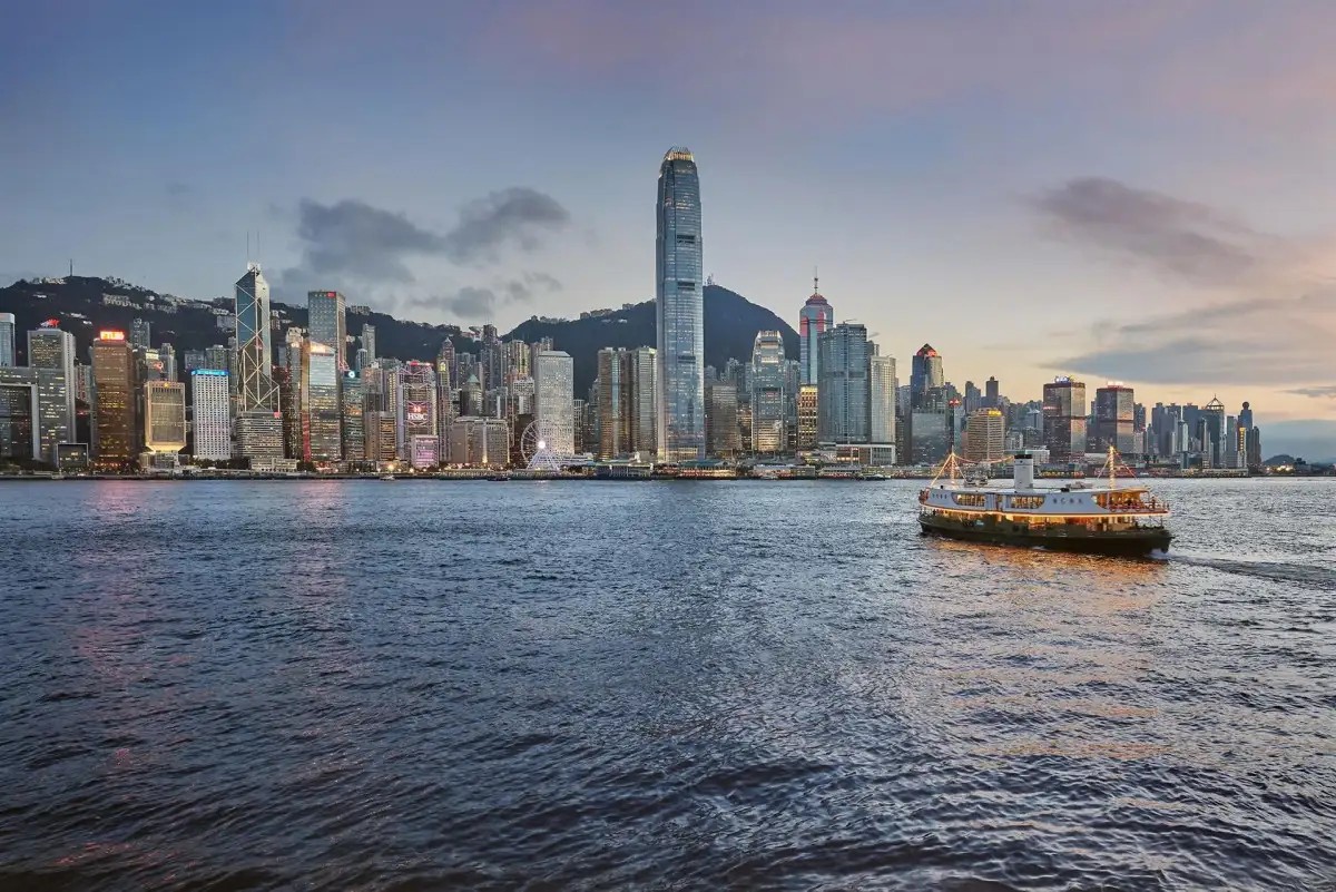THE LANDMARK MANDARIN ORIENTAL