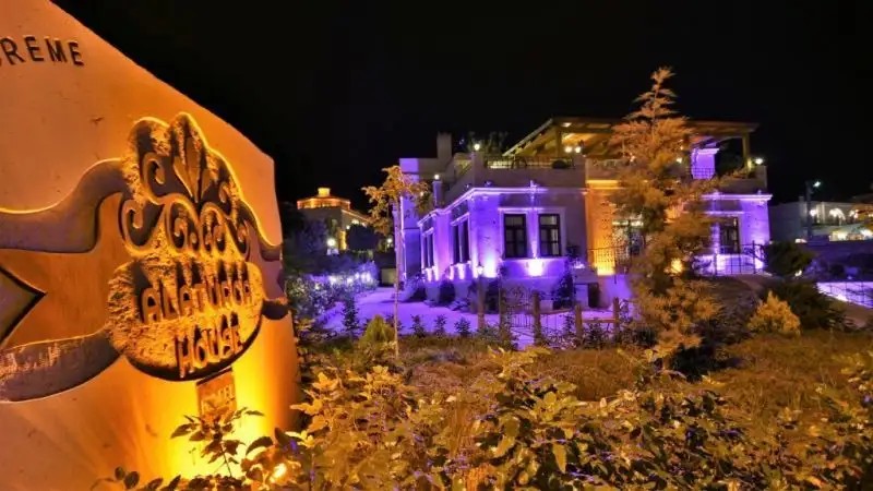 ALATURCA HOUSE